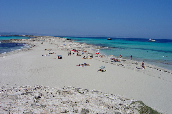 Playa de Ses Illetes, un juego de color