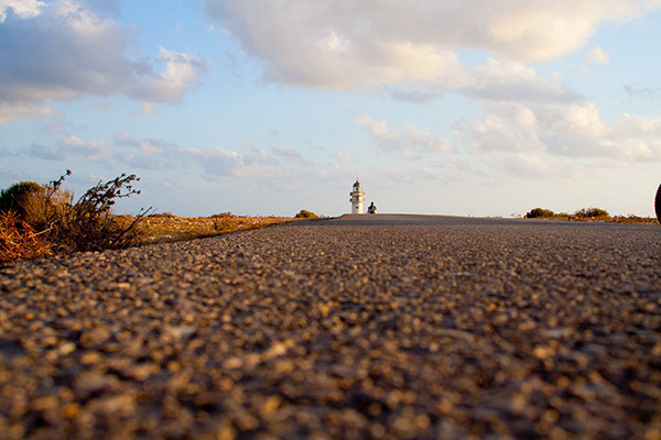 5 claves de alquilar un coche en Formentera - cap barbaria